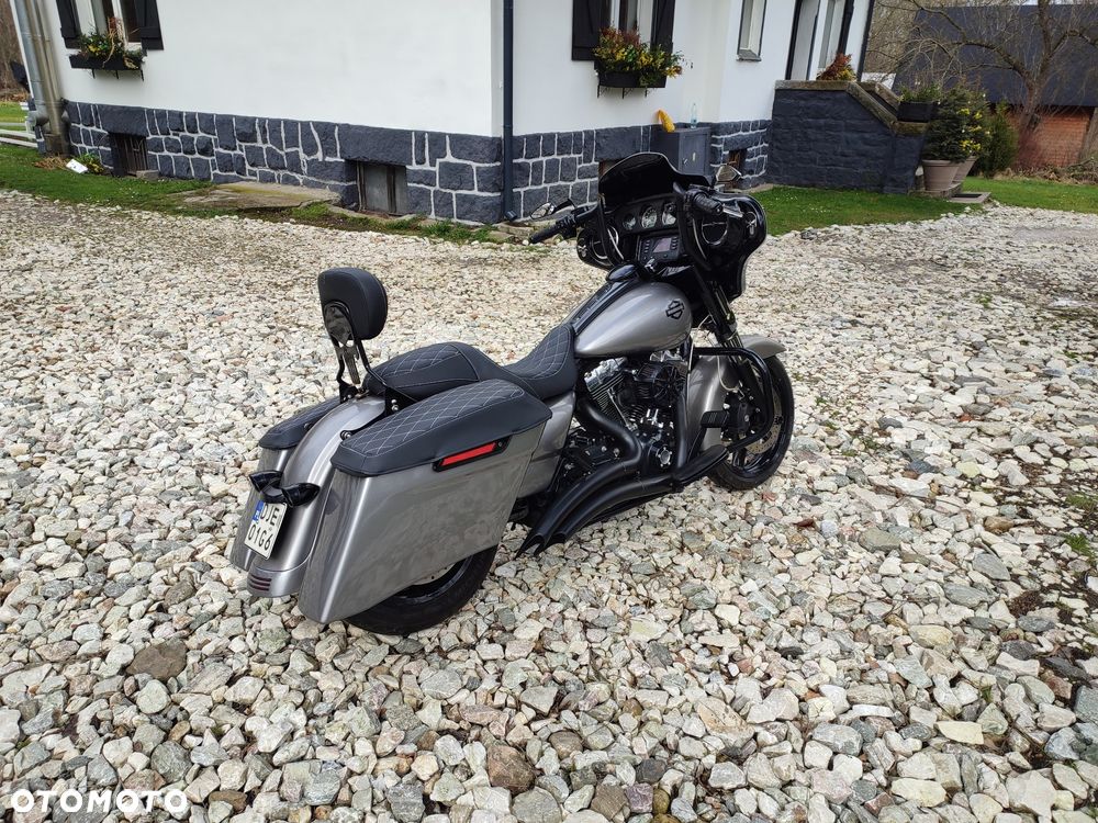 Harley-Davidson Touring Ultra Limited - 4