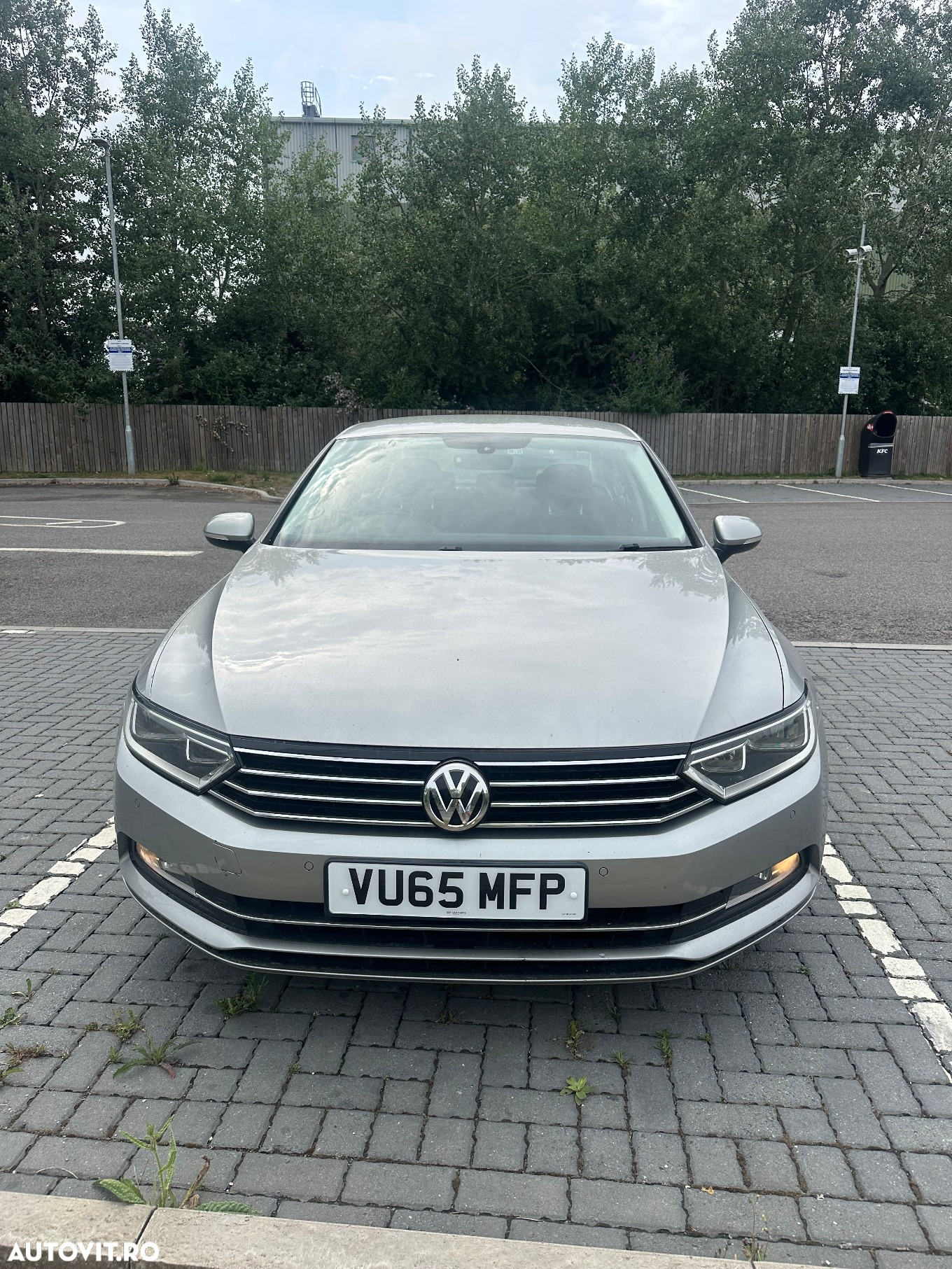 Volkswagen Passat 2.0 TDI SCR Business - 11