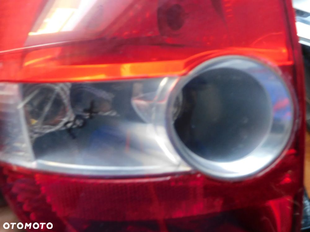 lampa lewa tył VW FOX - 2