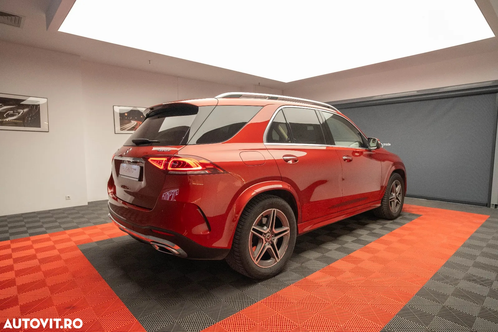 Mercedes-Benz GLE 350 e 4Matic 9G-TRONIC AMG Line - 12