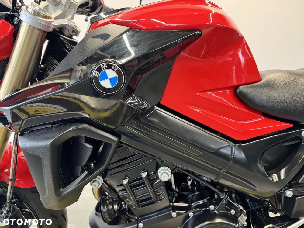 BMW F - 22