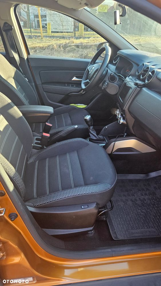 Dacia Duster SCe 115 4x2 Prestige - 8