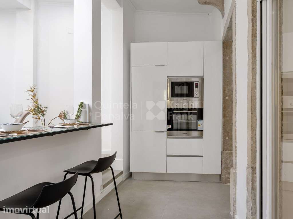 Apartamento T3 renovado e mobilado na Penha de França, Lisboa - Grande imagem: 5/25
