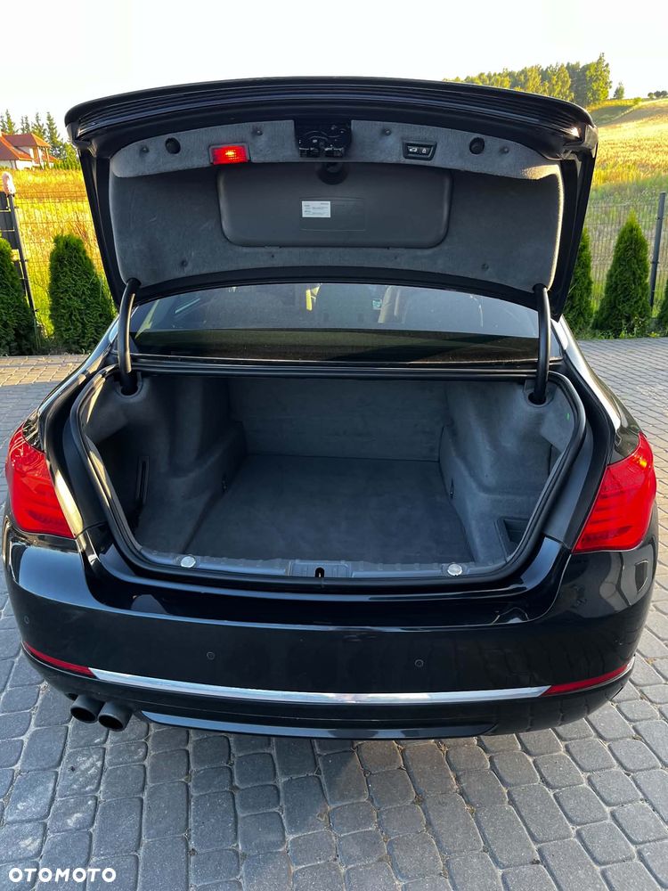BMW Seria 7 730d - 16