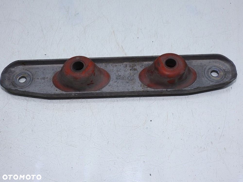 WIESZAK TŁUMIKA VW GOLF V 1.6 8V - 2