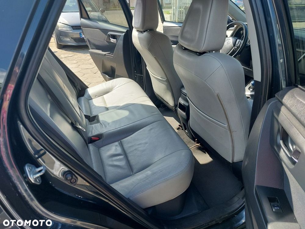 Toyota Auris - 12