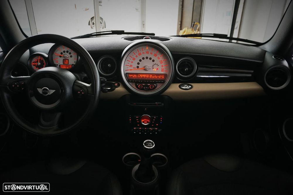 MINI Cabrio Cooper D - 9