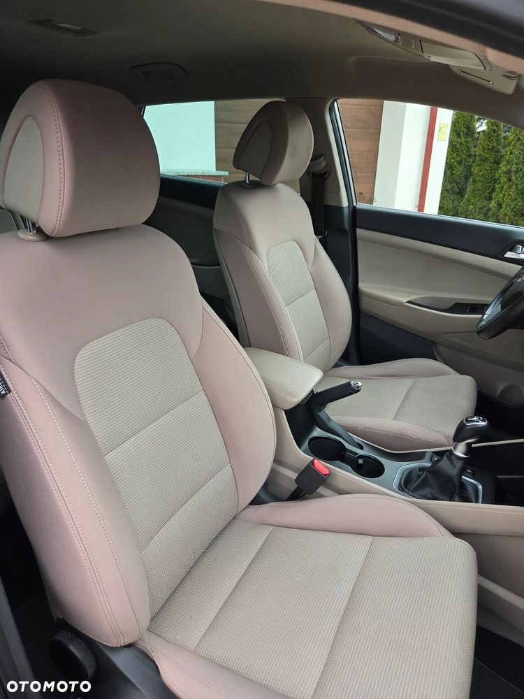 Hyundai Tucson 1.7 CRDI BlueDrive Style 2WD - 14