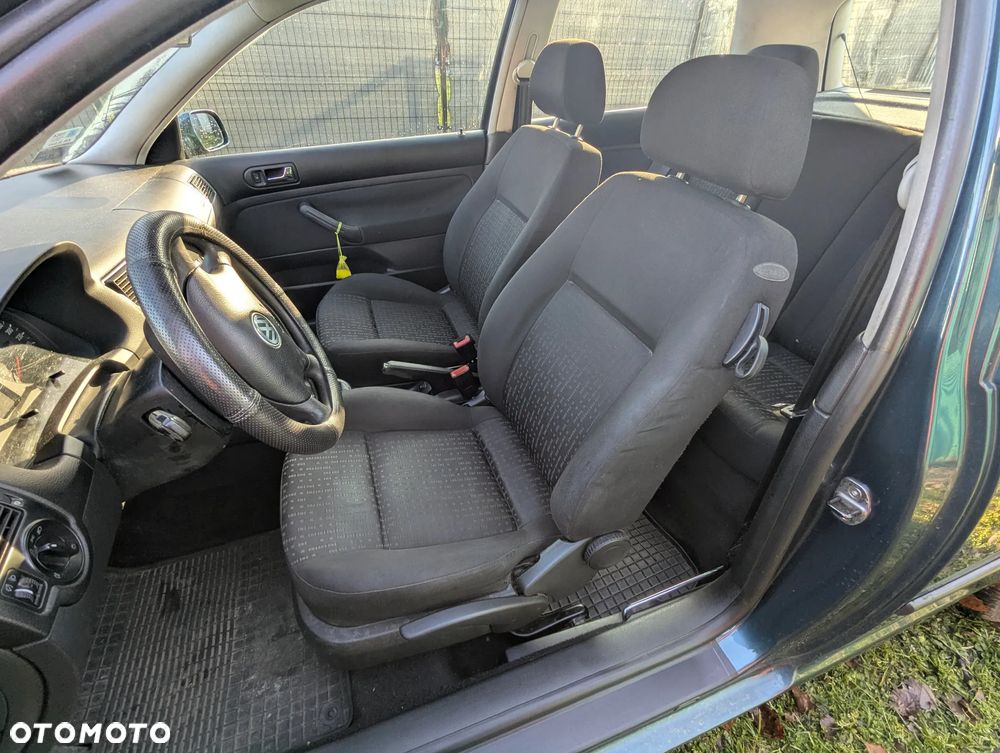 Volkswagen Golf 1.6 Q - 6