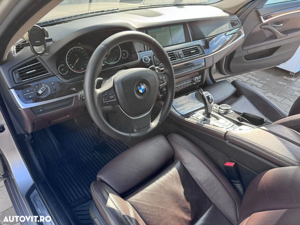 BMW Seria 5 535d xDrive AT - 12