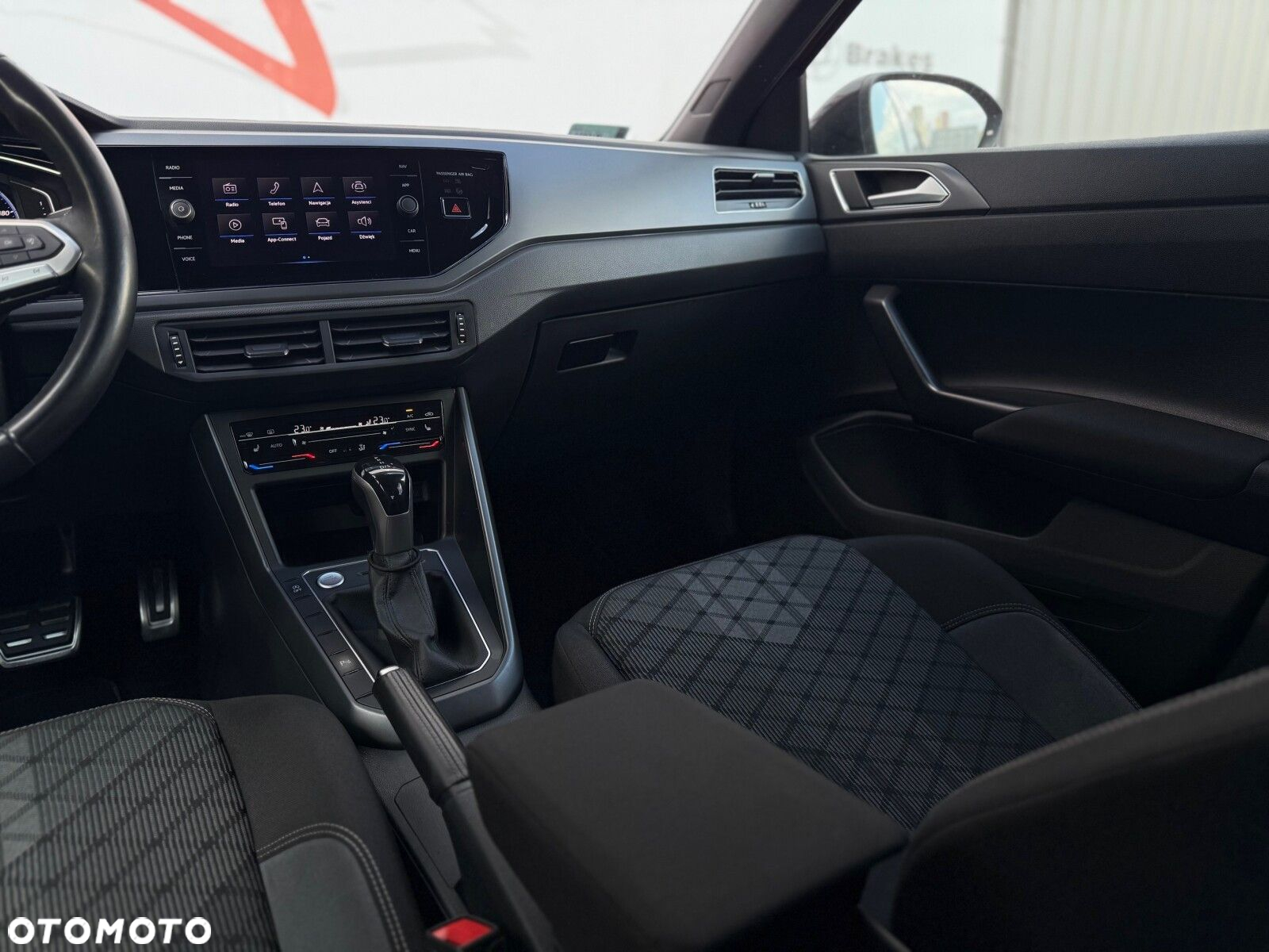 Volkswagen Taigo 1.0 TSI R-Line DSG - 11