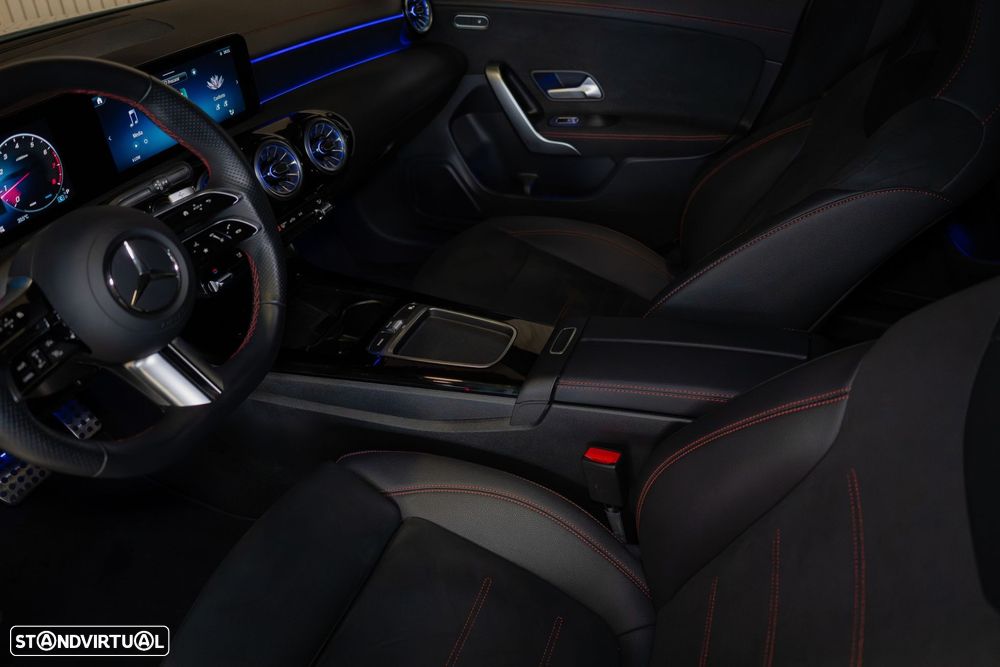 Mercedes-Benz CLA 180 7G-DCT AMG Line - 17