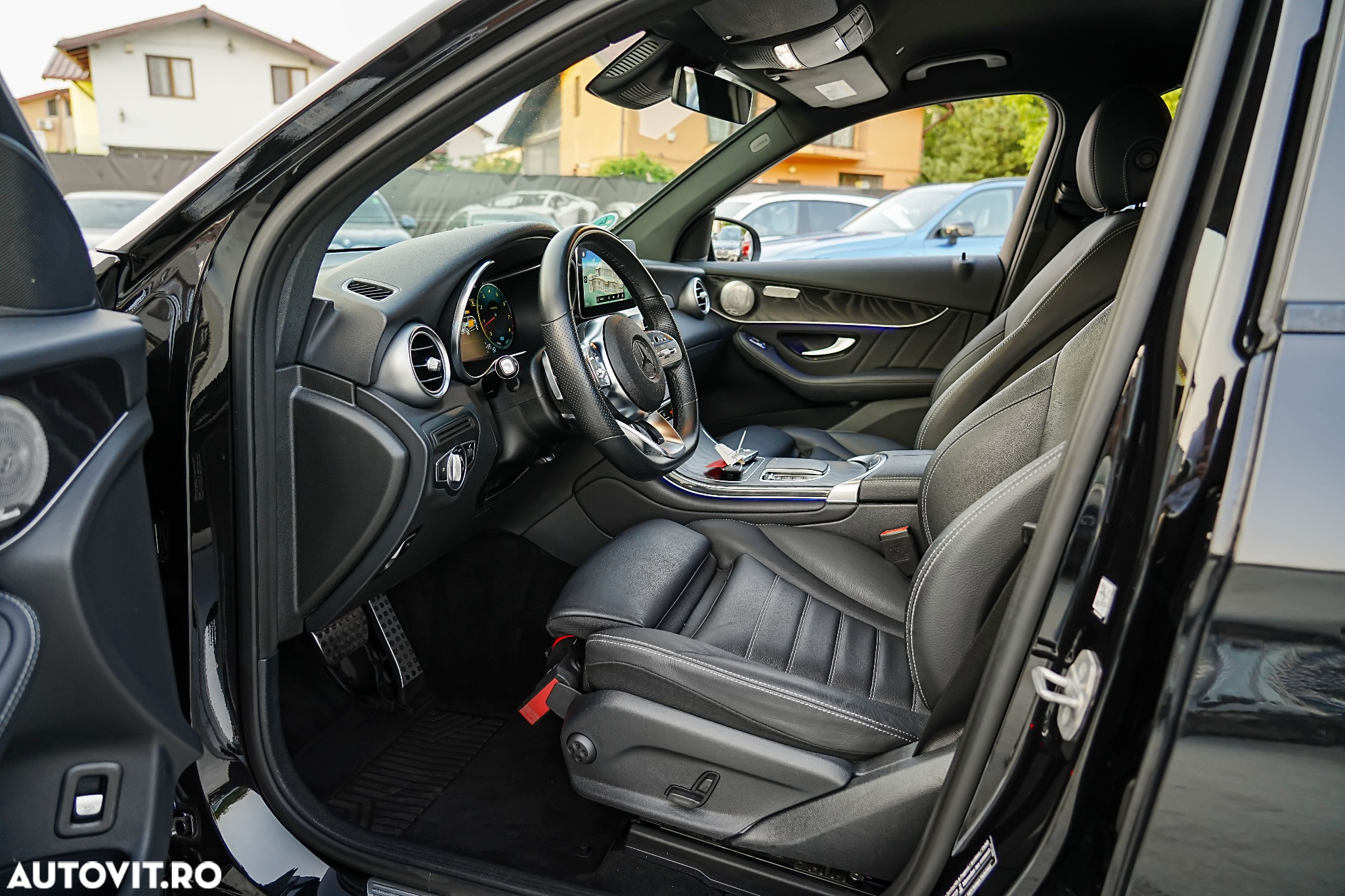 Mercedes-Benz GLC 200 4Matic 9G-TRONIC AMG Line - 11