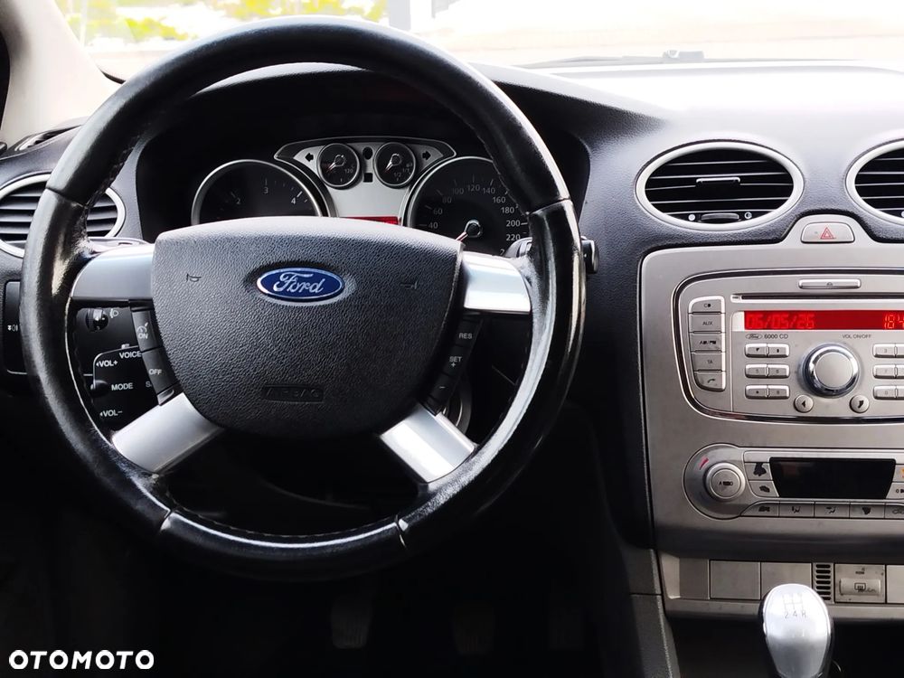 Ford Focus 1.6 TDCi DPF Titanium - 23