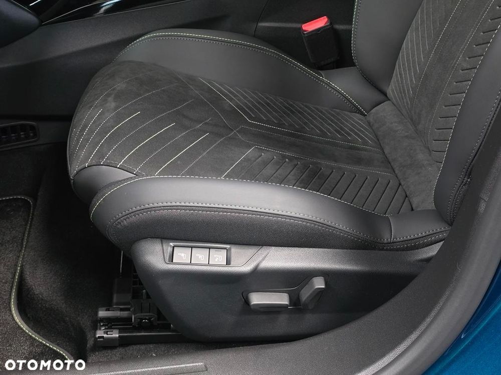 Peugeot 2008 PureTech mHEV GT Exclusive e-DCS6 - 9