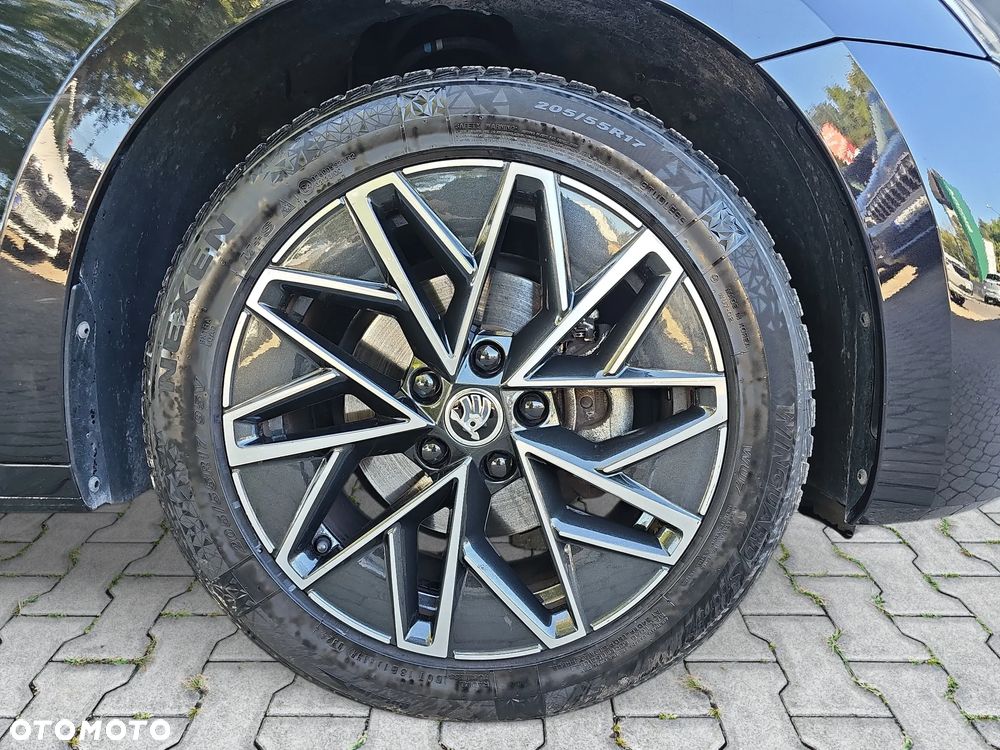 Skoda Octavia 2.0 TDI Selection DSG - 14
