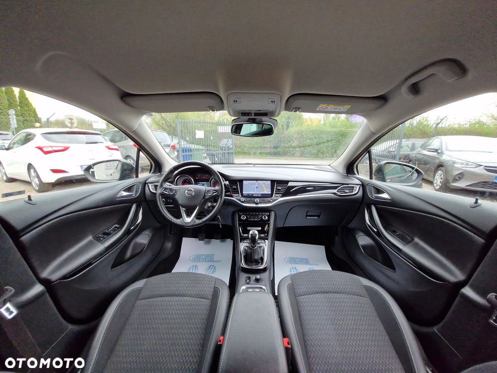 Opel Astra 1.4 Turbo Business - 24
