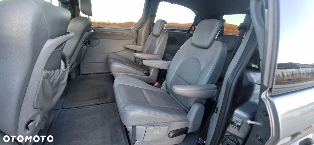 Chrysler Grand Voyager 2.8 CRD Automatik Limited - 9