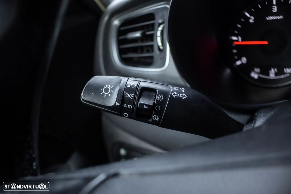 Kia Carens 1.7 CRDi ISG TX - 14