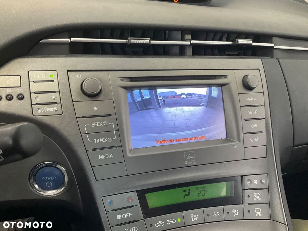Toyota Prius (Hybrid) Executive - 5