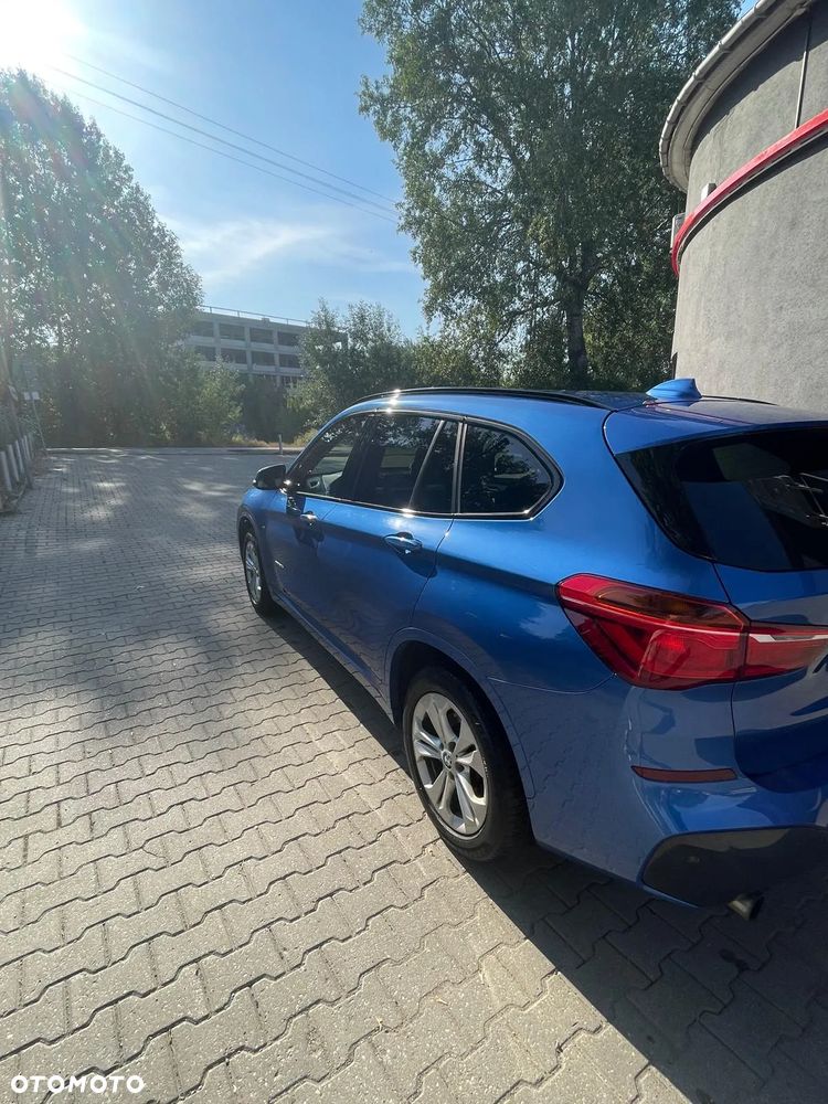BMW X1 xDrive20d Sport Line - 3