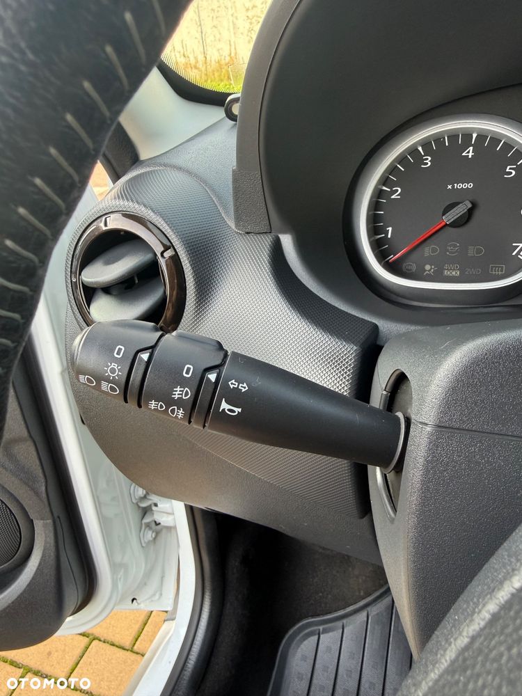 Dacia Duster 1.6 16V 4x2 Prestige - 23