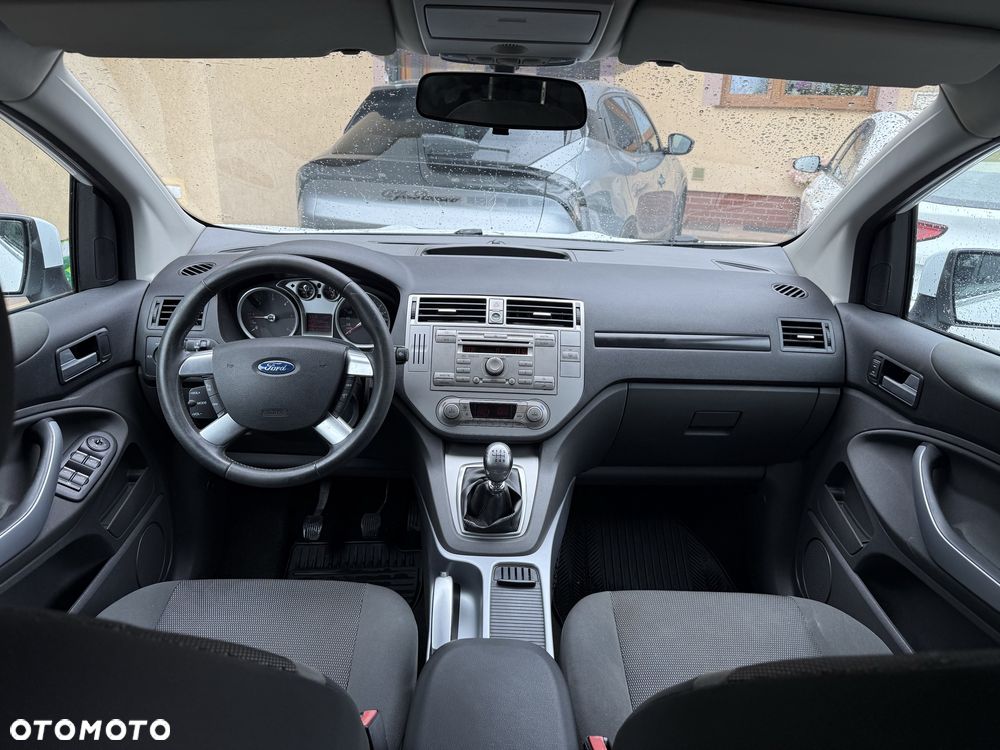 Ford Kuga - 5
