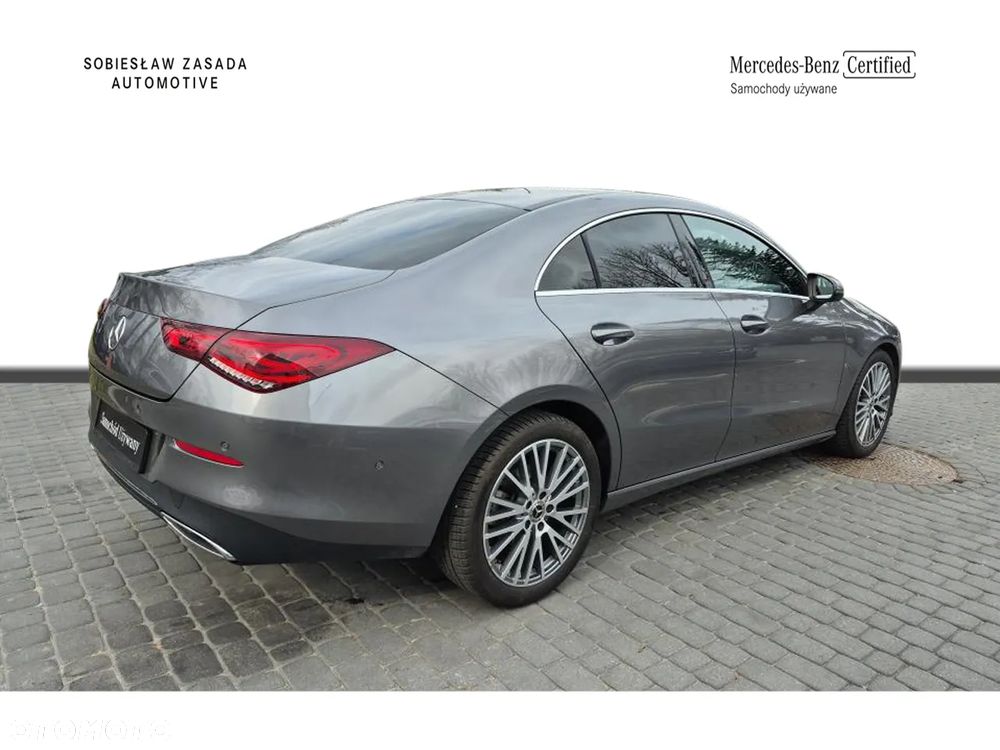 Mercedes-Benz CLA 180 7G-DCT - 5