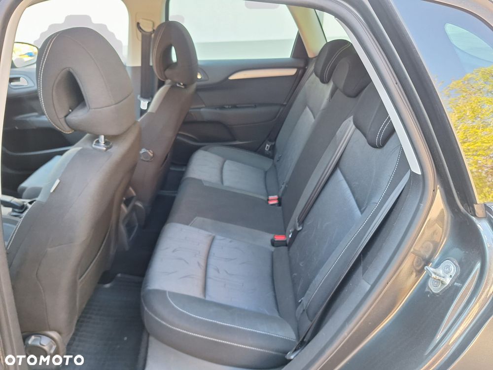 Citroën C4 VTi 120 Exclusive - 24