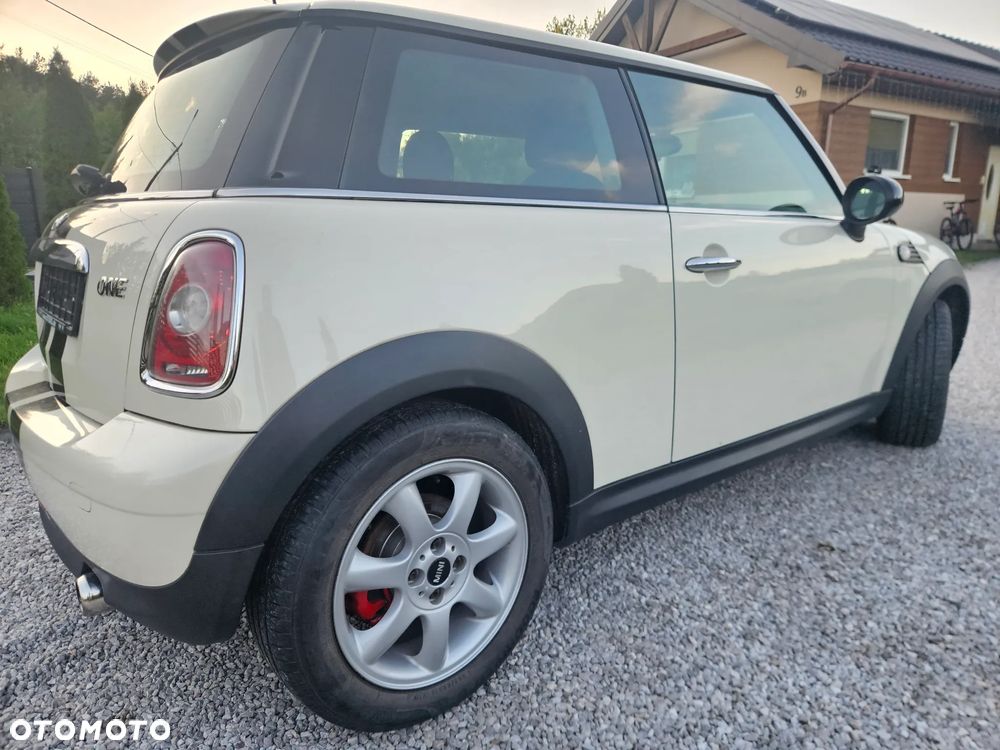 MINI ONE - 33
