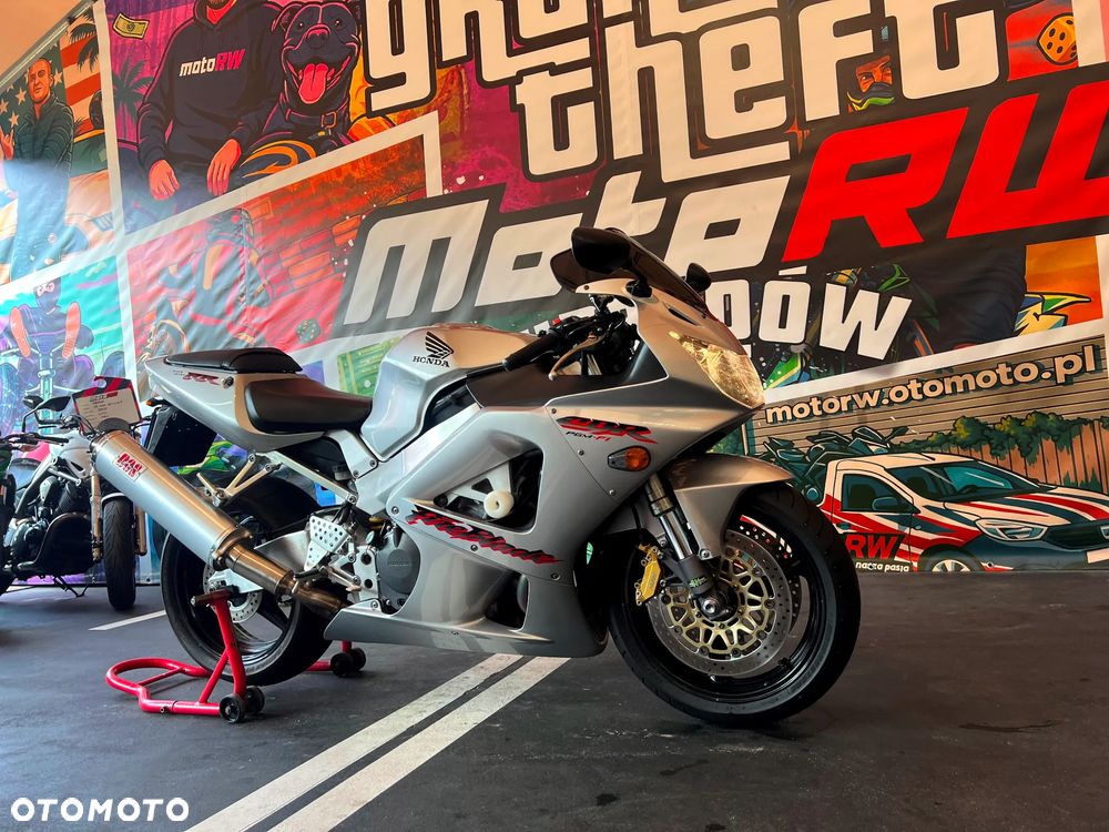 Honda CBR - 13