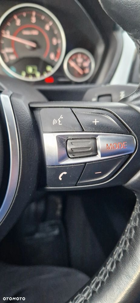 BMW Seria 3 318d DPF Edition Sport - 20