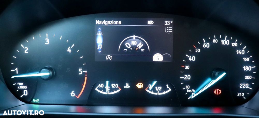 Ford Focus - 28