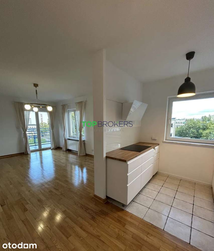Komfortowe trzy pokoje, balkon, garaż