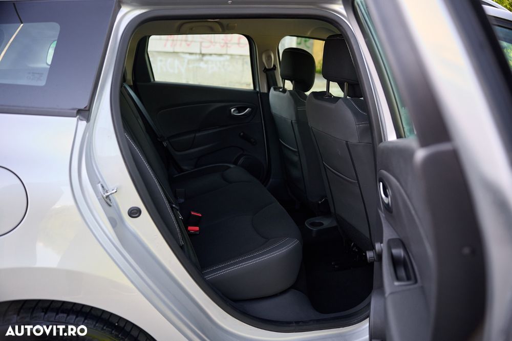 Renault Clio - 19