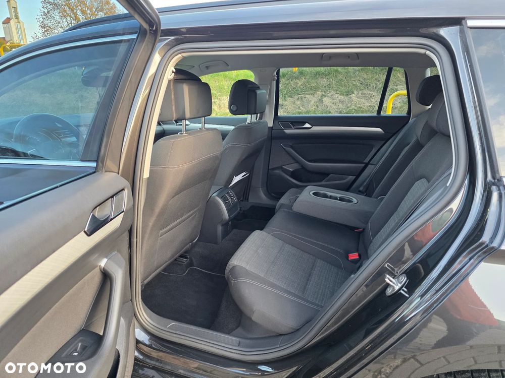 Volkswagen Passat ver-2-0-tdi-evo-business-dsg - 8