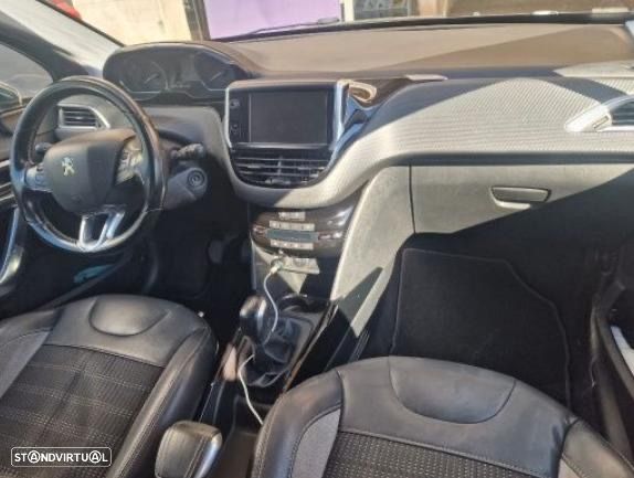 Peugeot 2008 - 4