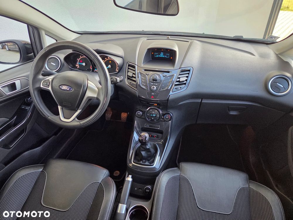Ford Fiesta - 9