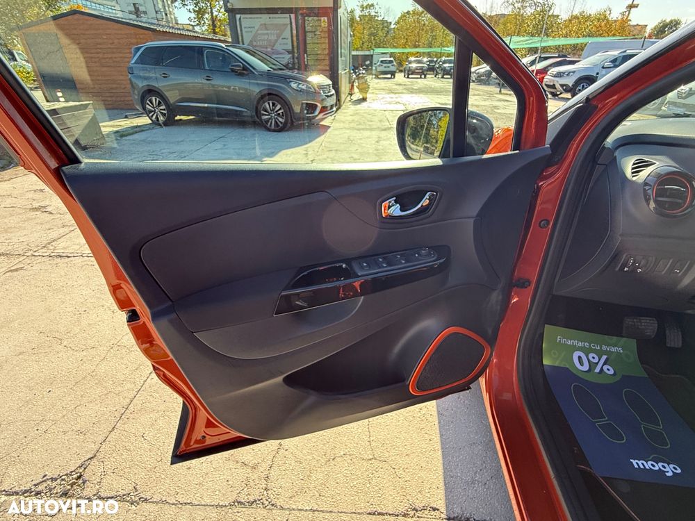Renault Captur ENERGY TCe 120 EDC Luxe - 16