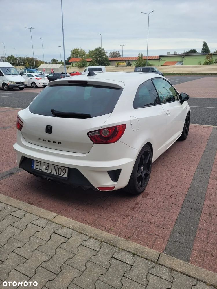 Seat Ibiza SC 1.4 TSI Cupra DSG - 3
