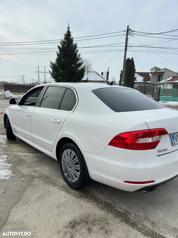 Skoda Superb 2.0 TDI Ambition - 3