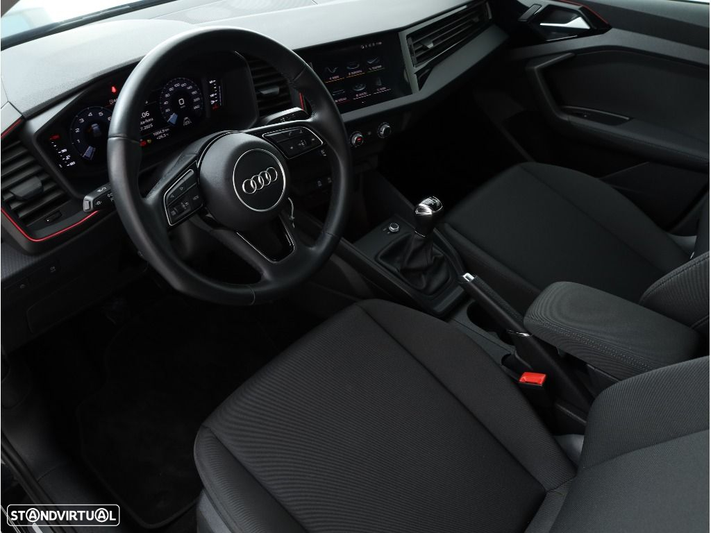 Audi A1 Citycarver 30 TFSI - 13
