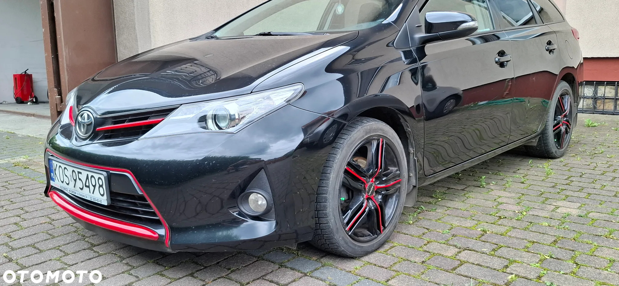 Toyota Auris 1.6 Red - 10