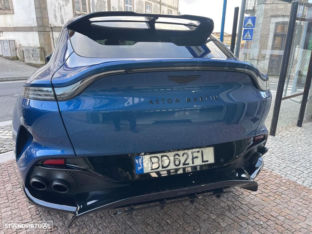 Aston Martin DBX 707 - 12