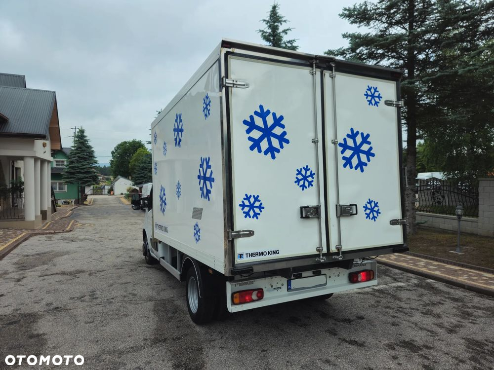 Renault Master chłodnia blizniak podwójne koła - 9