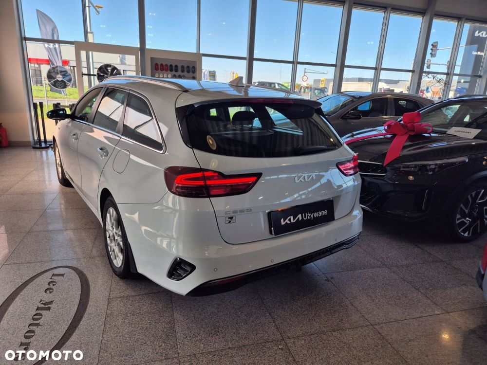 Kia Ceed 1.5 T-GDI M - 9