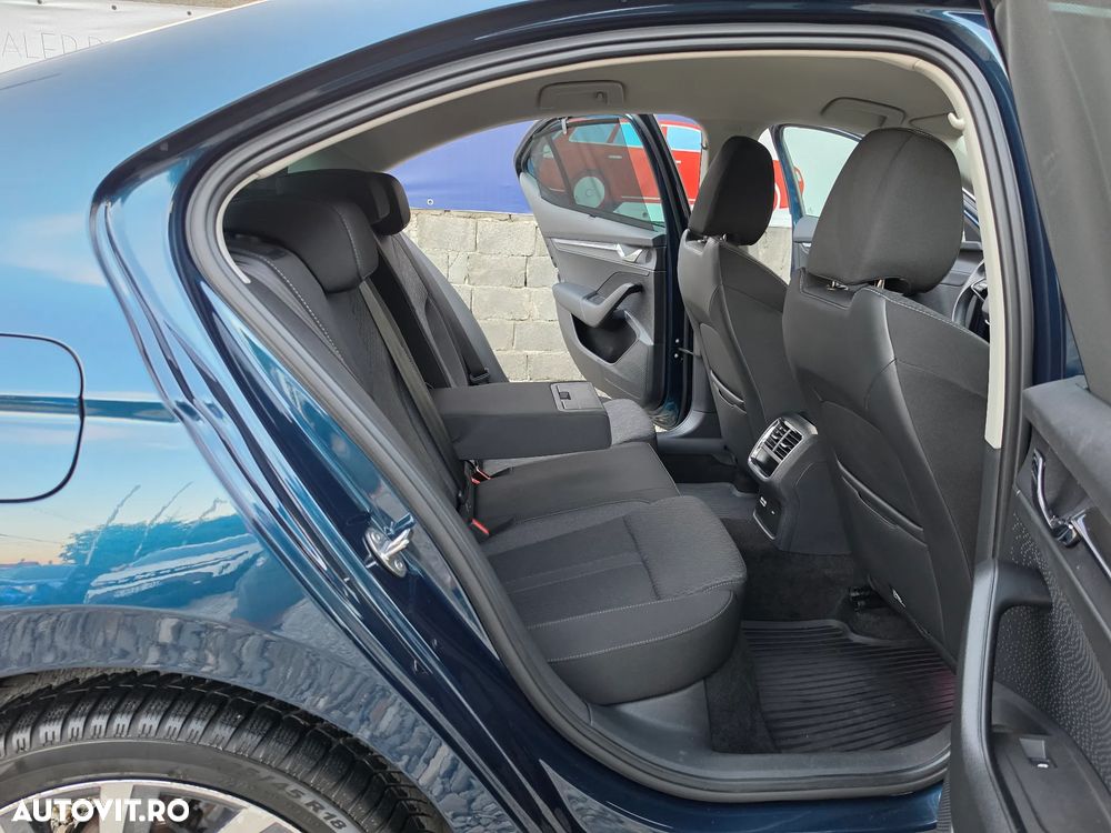 Skoda Octavia 2.0 TDI (Green tec) DSG Style - 34