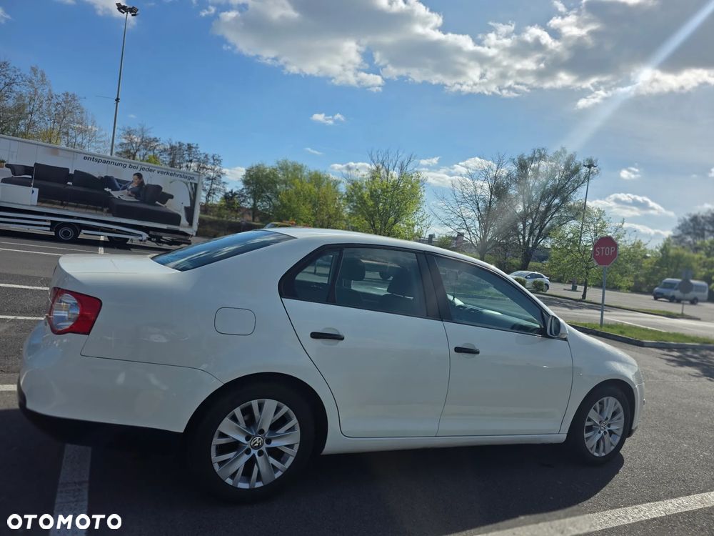 Volkswagen Jetta 1.9 TDI DPF Comfortline - 6
