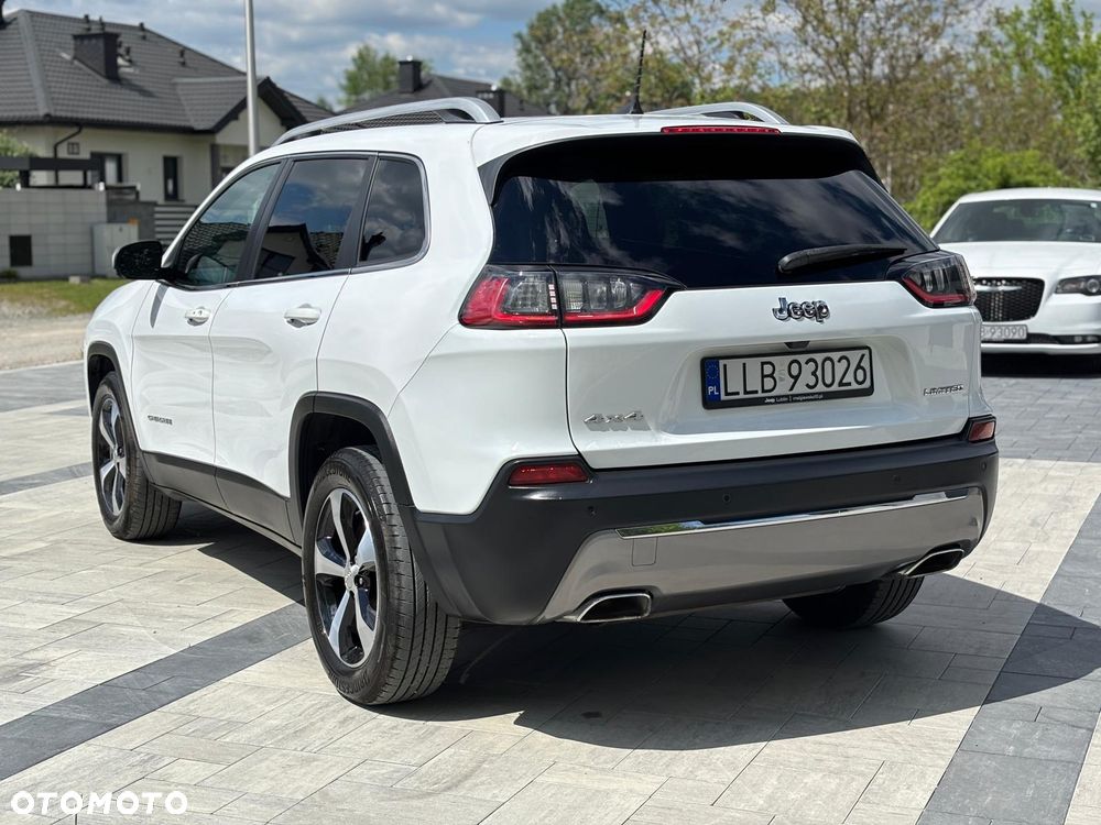 Jeep Cherokee - 3