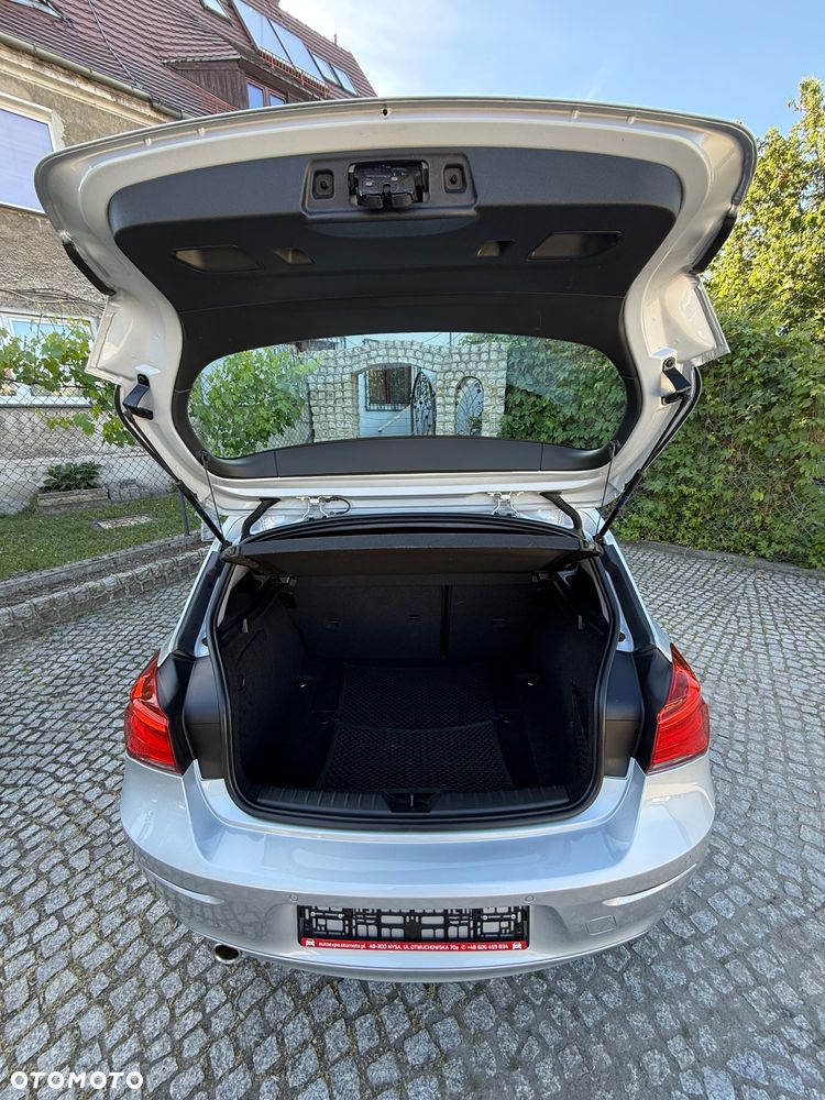 BMW Seria 1 116d EfficientDynamics Edition Urban Line - 16